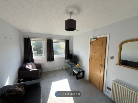 Hutchison Road, Edinburgh EH14