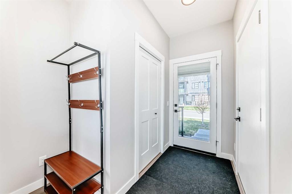 Additional image 2 of 3125-55 Lucas Way NW, Calgary, AB, T2P 2C7