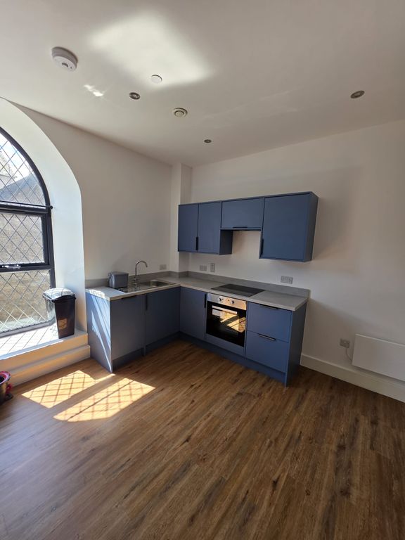 2 bed flat to rentColwyn Bay LL29 photo 4