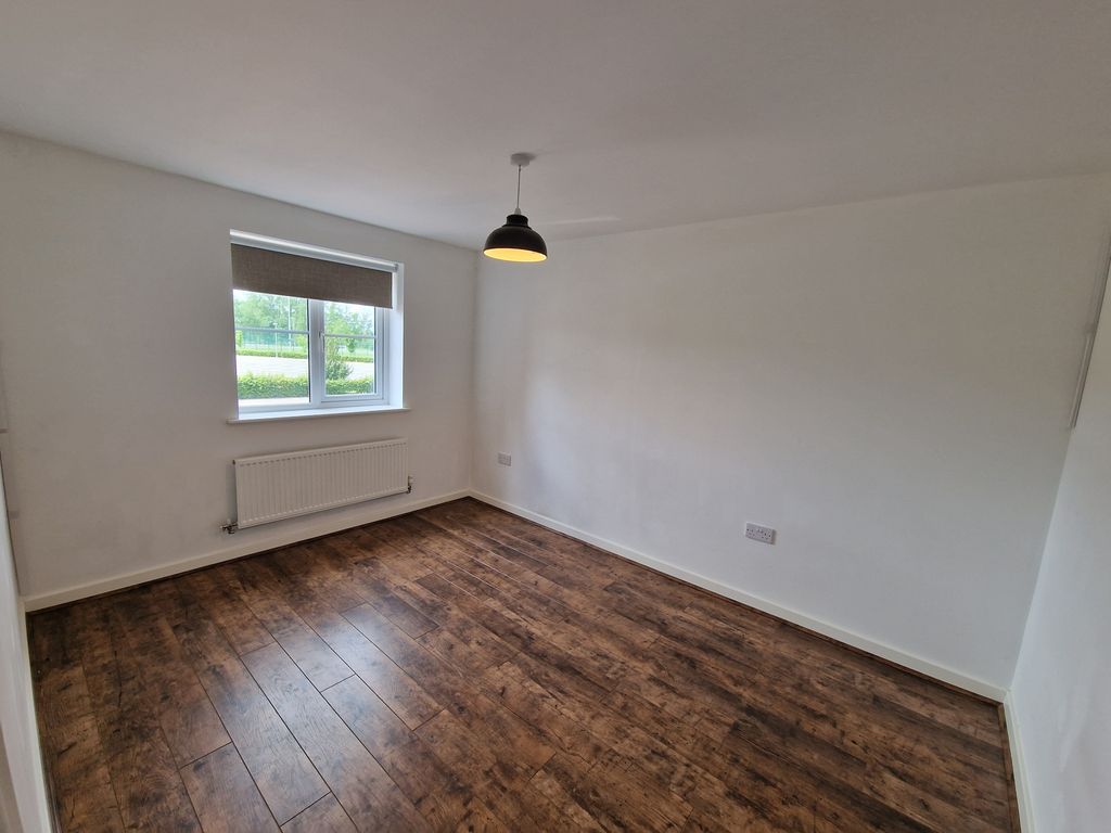Additional image 2 of 4 bed property to rentBarnsdale Drive, Peterborough PE7