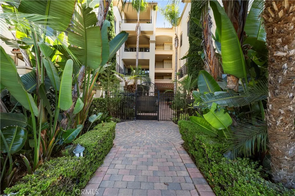 Additional image 127 of 401 Bernard Street Unit 409, Costa Mesa, CA 92627
