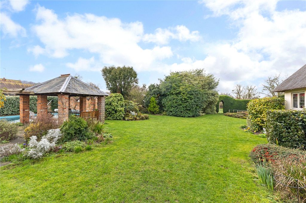 Additional image 31 of 5 bed detached house for saleChurch Road, Barton-Le-Clay, Bedford, Bedfordshire MK45