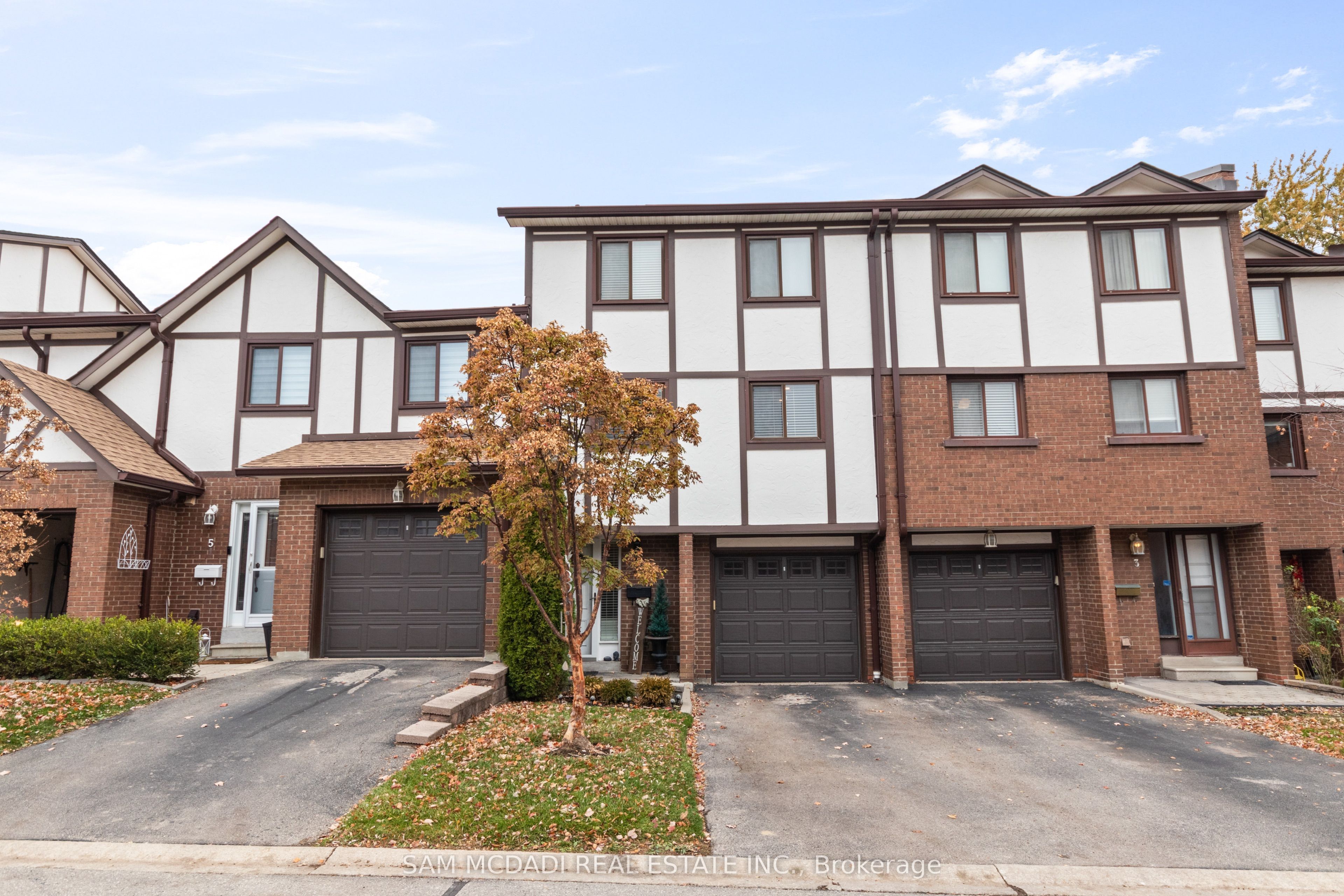Additional image 2 of 4-4230 Fieldgate Drive, Mississauga, ON, L4W 2M5