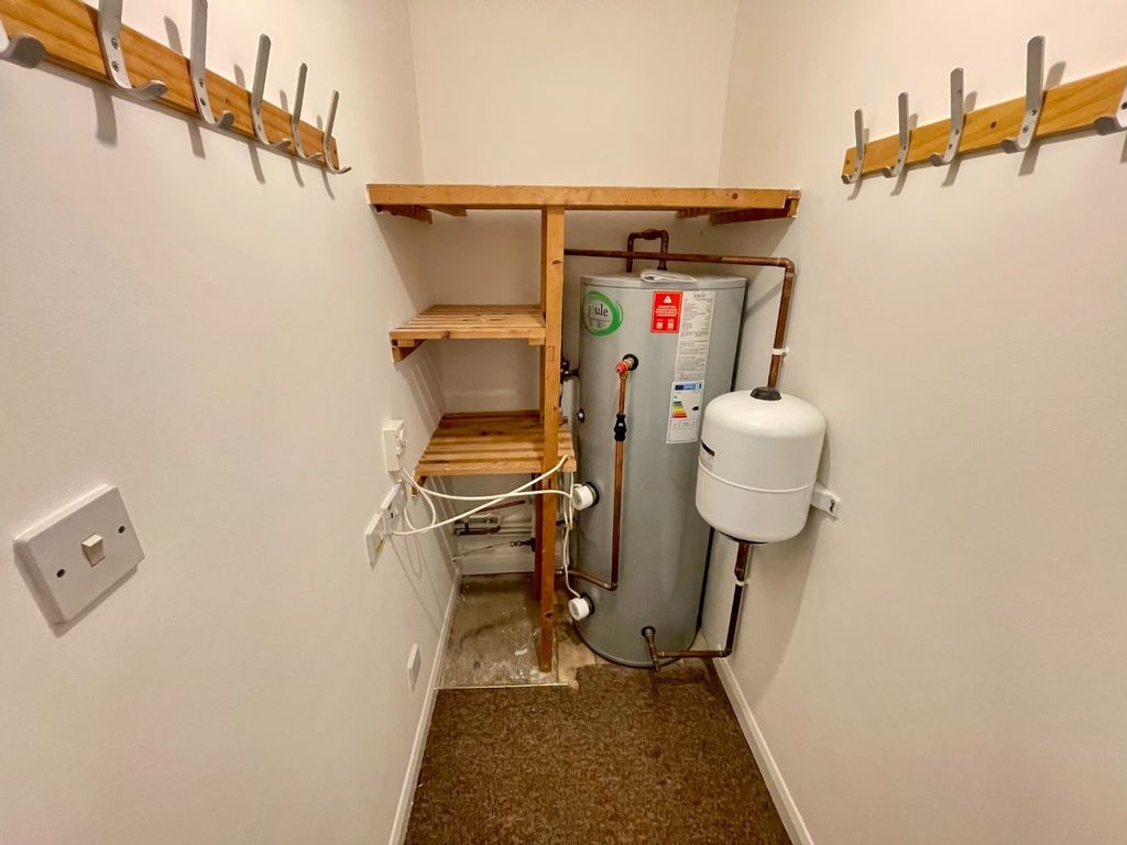 Additional image 10 of 3 bed flat to rentThe Wickets, Luton, Bedfordshire LU2