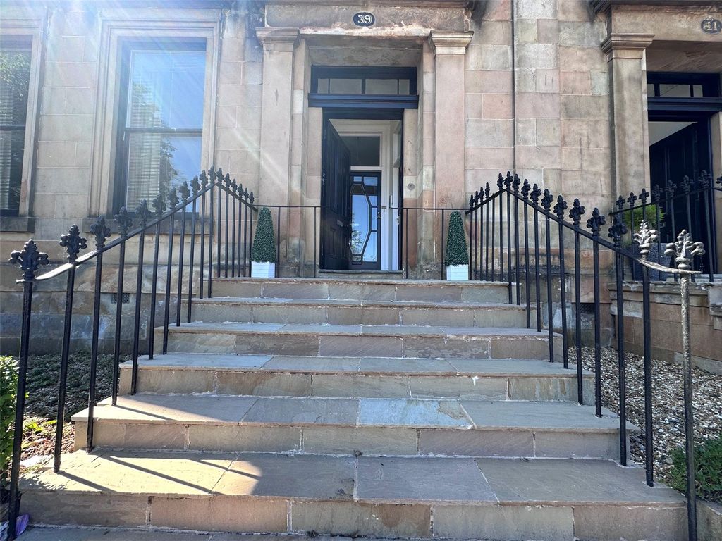 Additional image 12 of 2 bed flat for saleUnion Street, Greenock, Inverclyde PA16