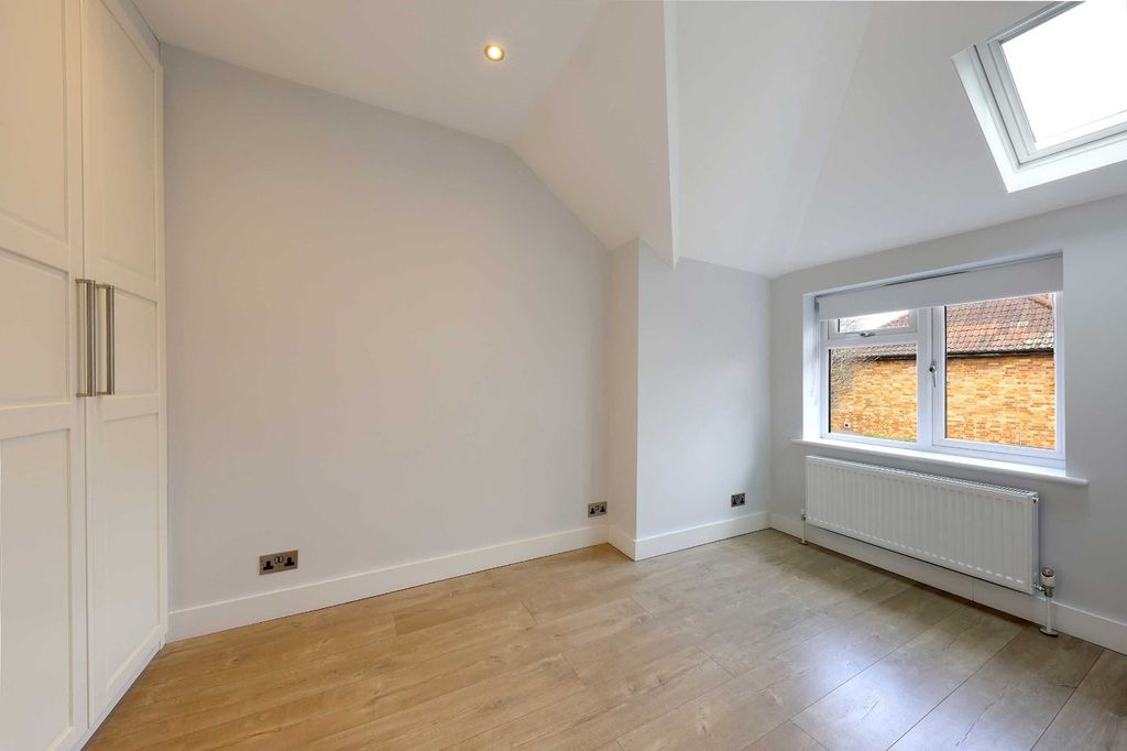 Additional image 8 of 3 bed semi-detached house for saleHorseshoe Crescent, Beaconsfield, Buckinghamshire HP9