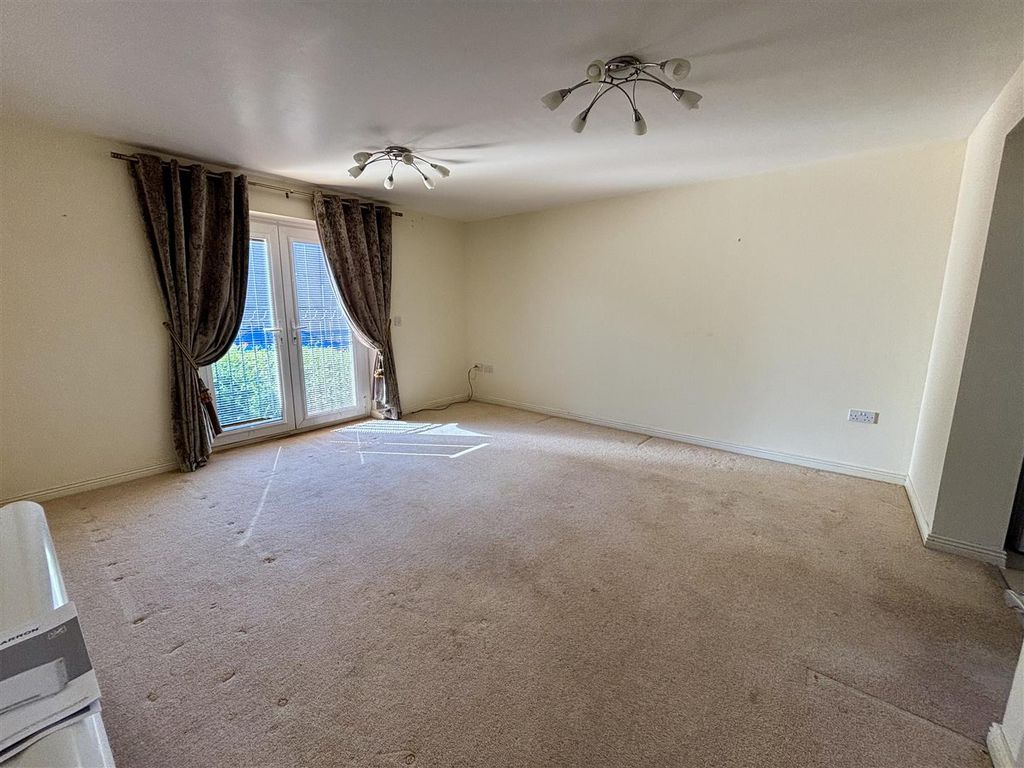 Additional image 6 of 2 bed flat for saleBryntition, Llanelli SA15