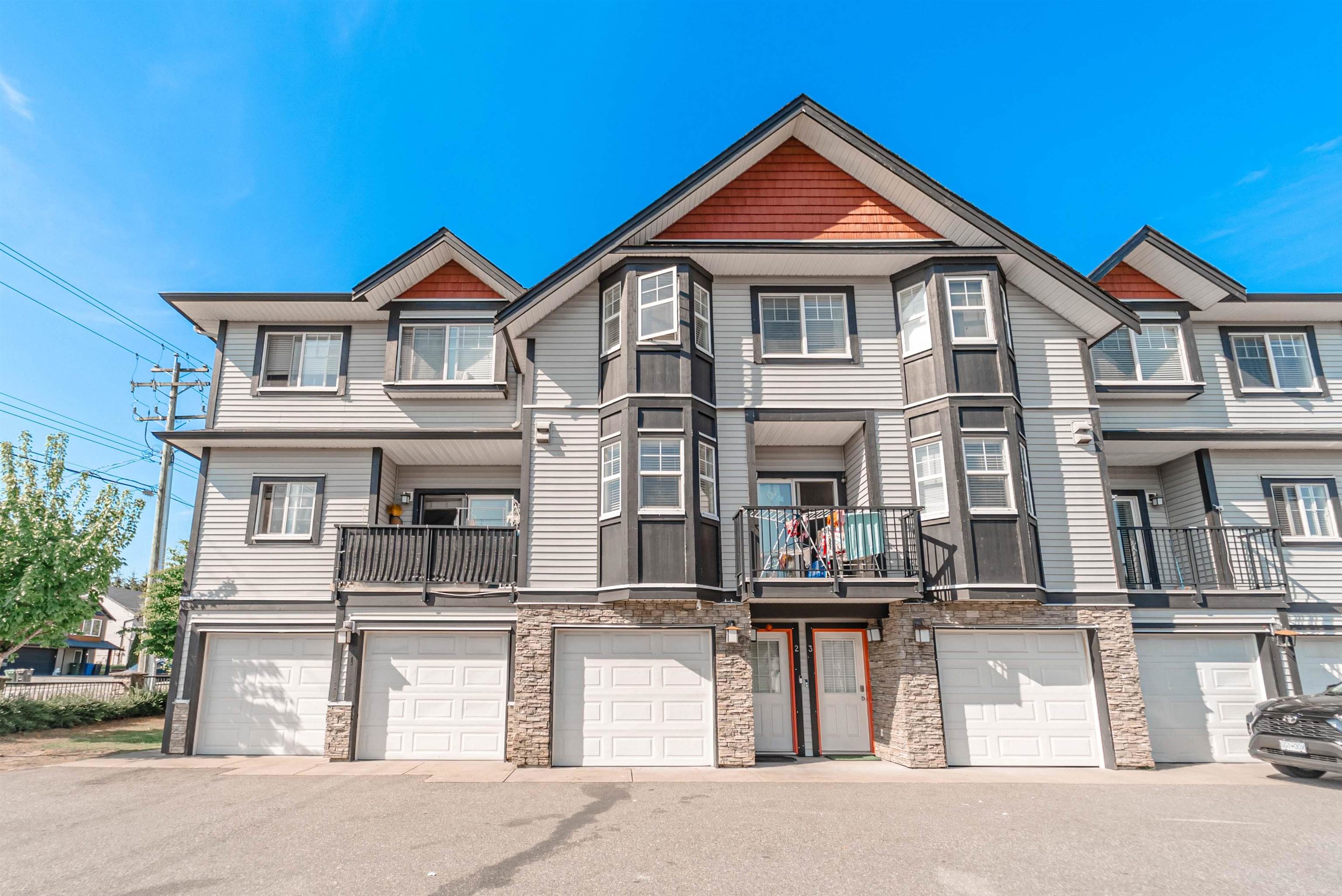 2-31235 Upper Maclure Road, Abbotsford, BC, V2T 5N4