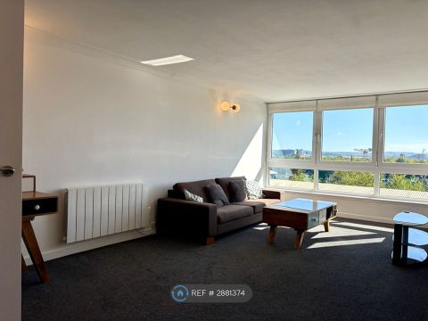 Southbrae Drive, Glasgow G13