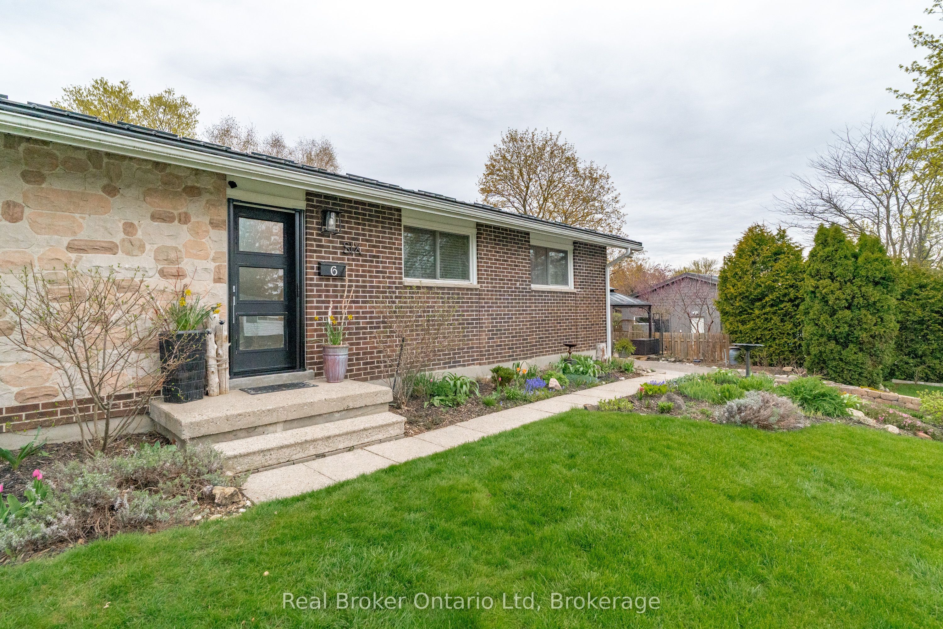 Additional image 4 of 6 Eleanor Court, Guelph, ON, N1E 1S7