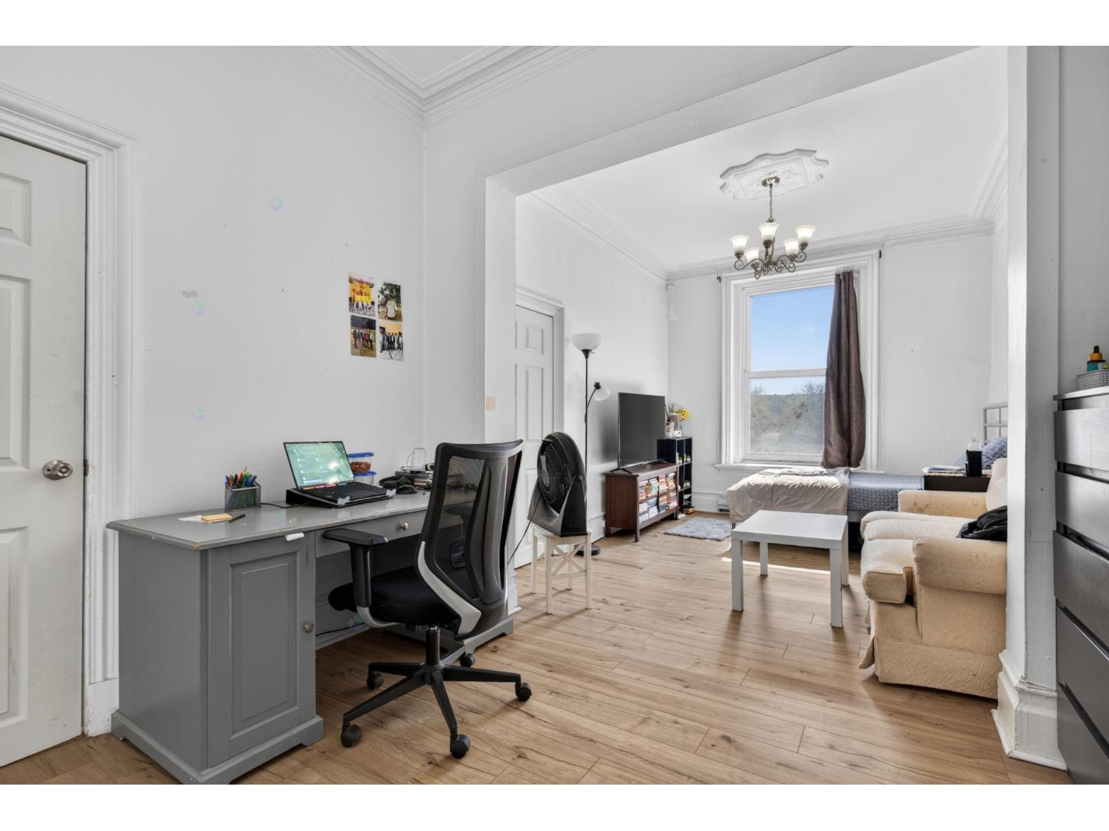 3413 Rue St-Jacques