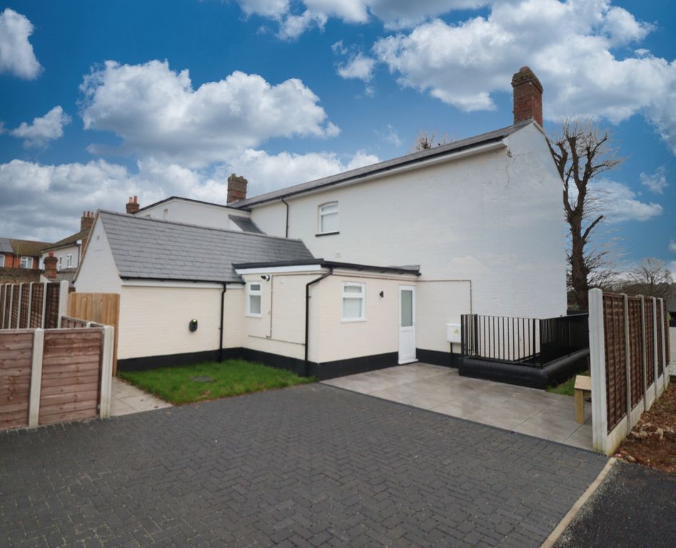 Additional image 14 of 4 bed detached house to rentAylesbury Road, Wing, Leighton Buzzard, Buckinghamshire LU7