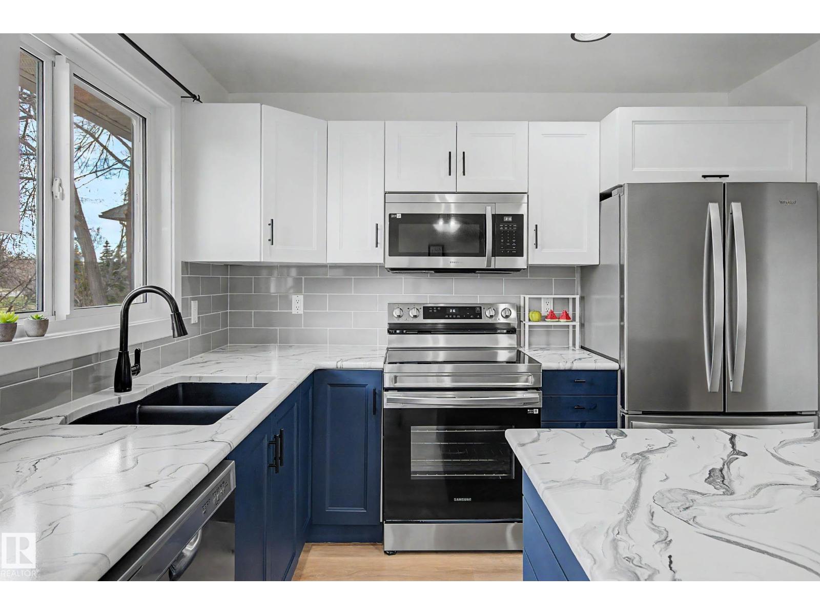 1945 Glenmore Avenue, Sherwood Park, AB, T8A0X6