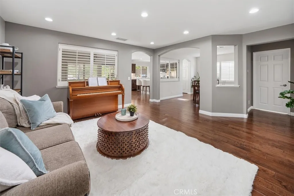 Additional image 58 of 17781 Maplehurst Place, Canyon Country, CA 91387