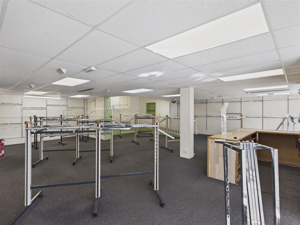 1 bed property for saleCommercial Premises, Saundersfoot Centre SA69 photo 3
