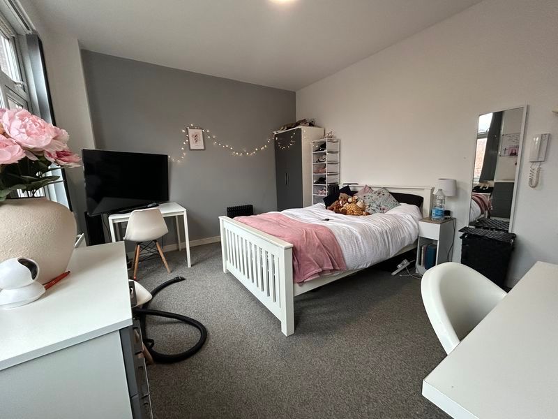 1 bed flat to rentSherwin Road, Nottingham NG7