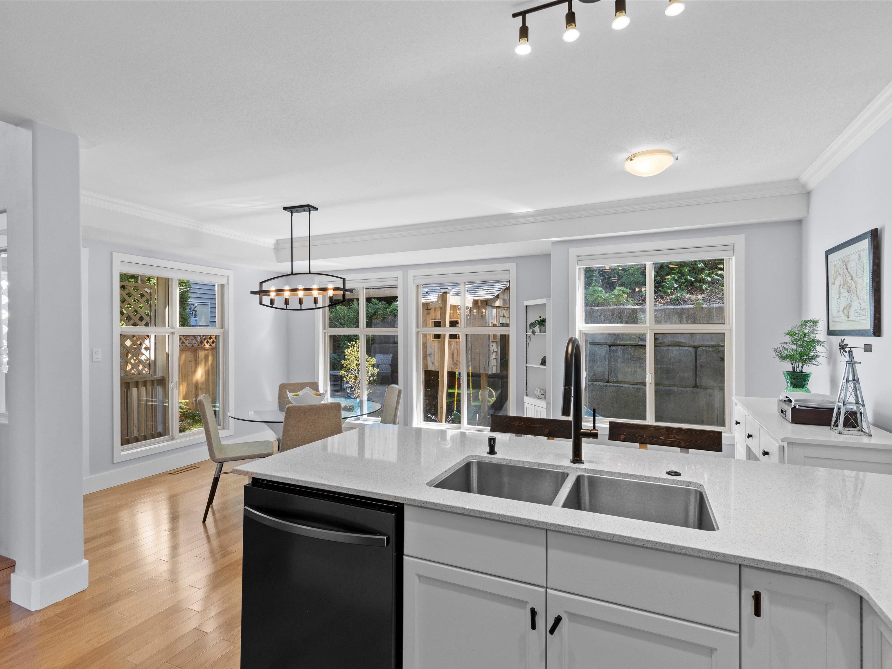 Additional image 4 of 21-46858 Russell Road, Chilliwack, BC, V2R 5T3