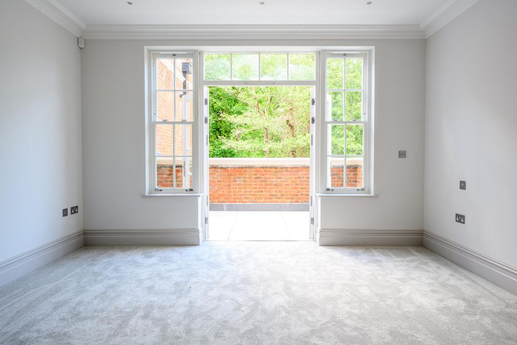 Additional image 6 of 2 bed flat to rentLondon Road, Sunningdale SL5