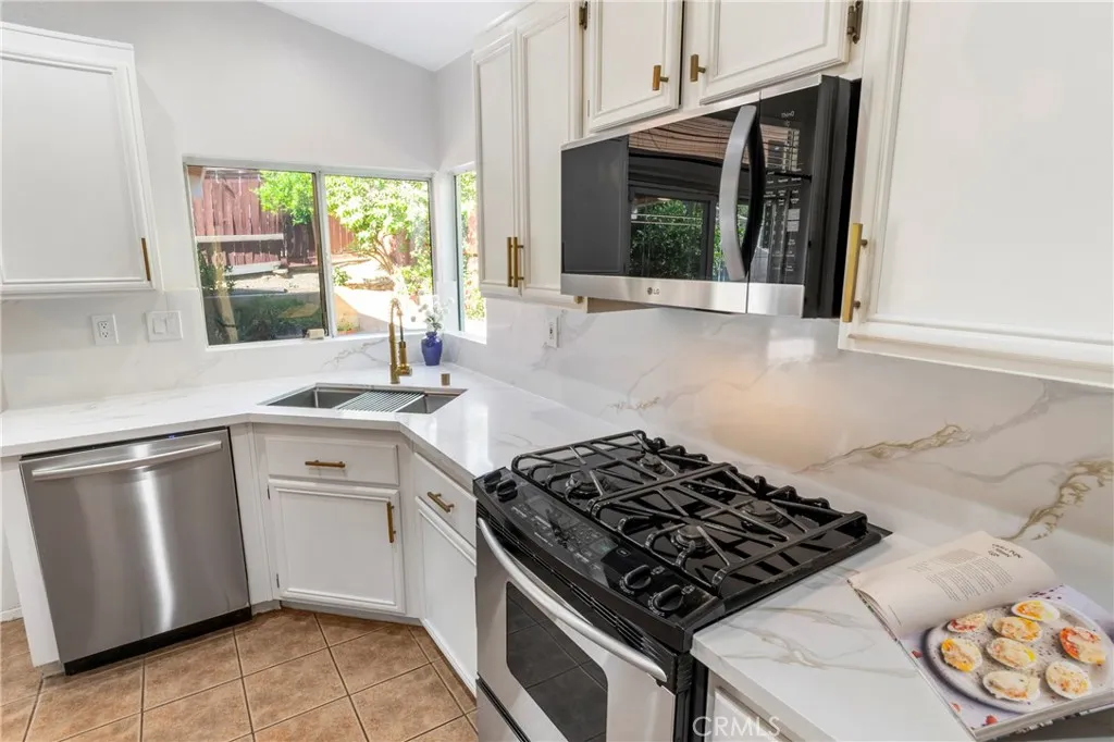 Additional image 4 of 16366 W Sun Canyon St, Riverside, CA 92503
