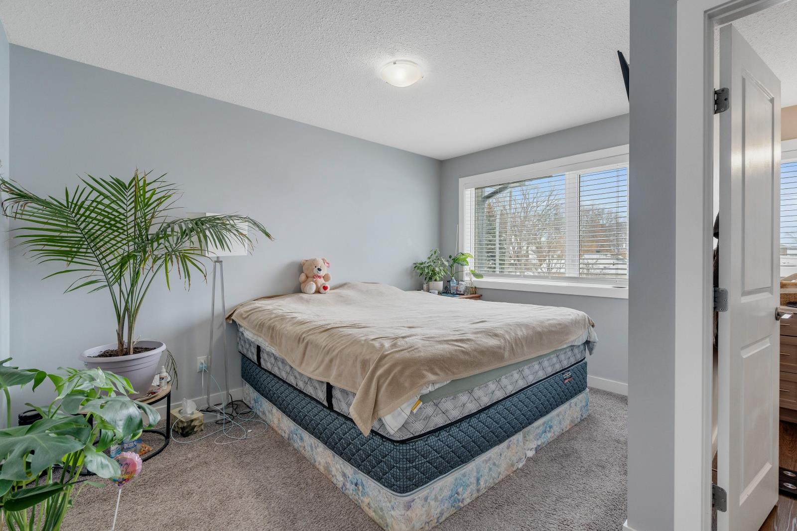 10104 122 Avenue NW, Edmonton, AB, T5G1Z7 photo 5