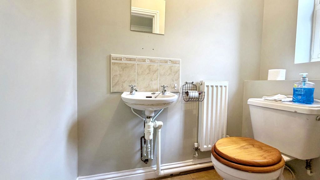 Additional image 2 of 3 bed town house to rentMains Place, Morpeth NE61