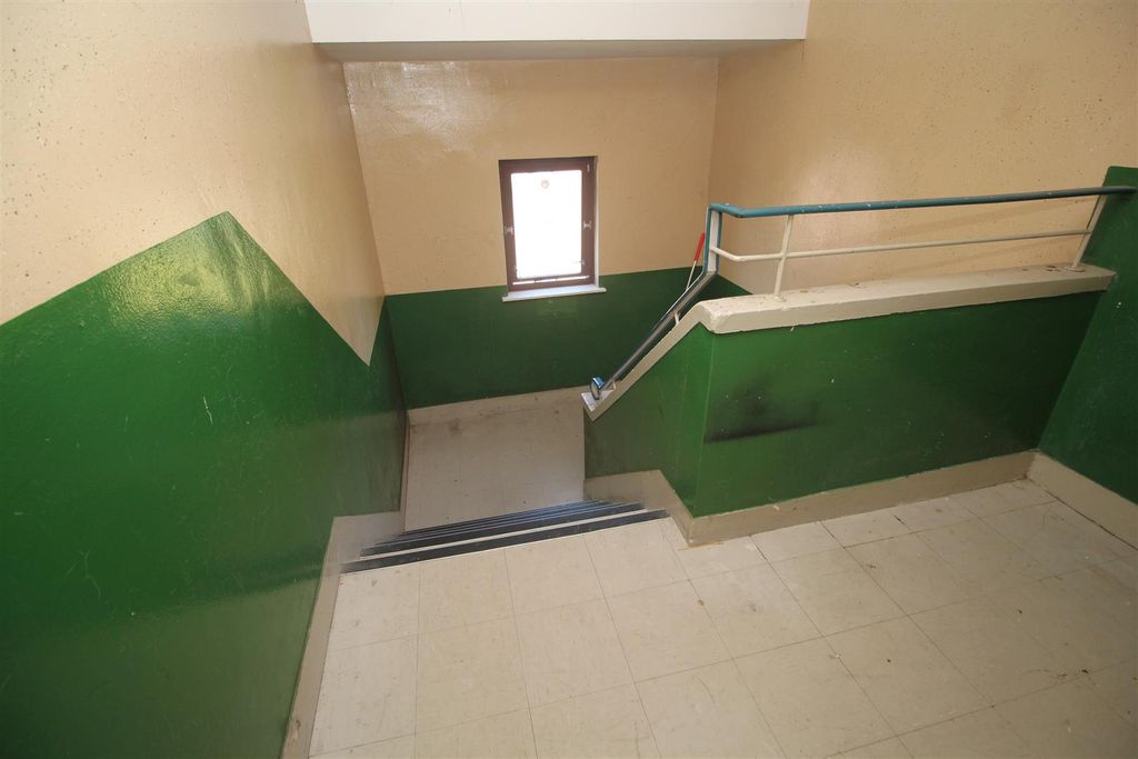 Additional image 15 of 3 bed flat for saleKilcreggan View, Greenock PA15