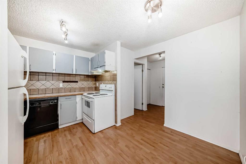 Additional image 5 of 104-1633 26 Avenue SW, Calgary, AB, T2T 1C7