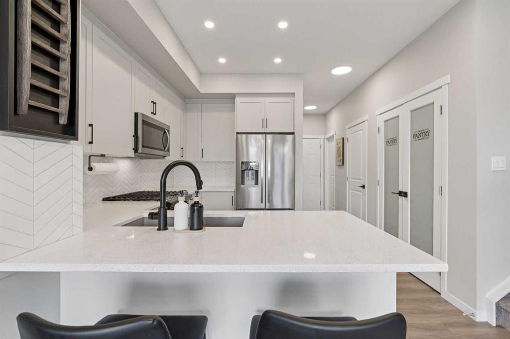 Additional image 5 of 79 Magnolia Heath SE, Calgary, AB, T3M 2Z7