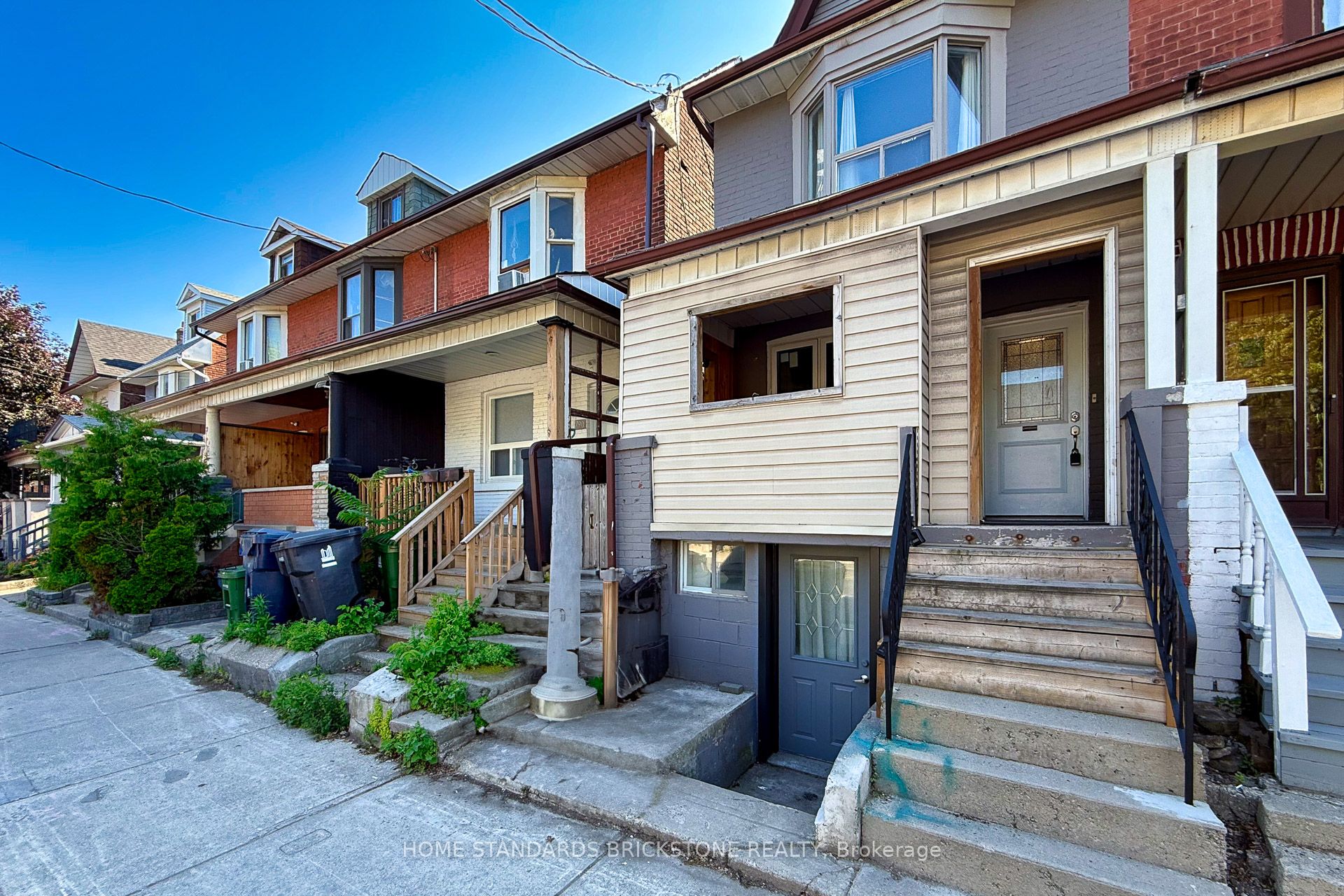 Additional image 2 of Main-792 Pape Avenue, Toronto, ON, M4K 3S7
