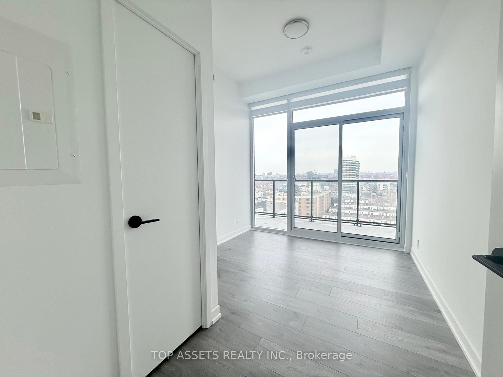 Additional image 2 of 1106-285 Dufferin Street, Toronto, ON, M6K 0J2