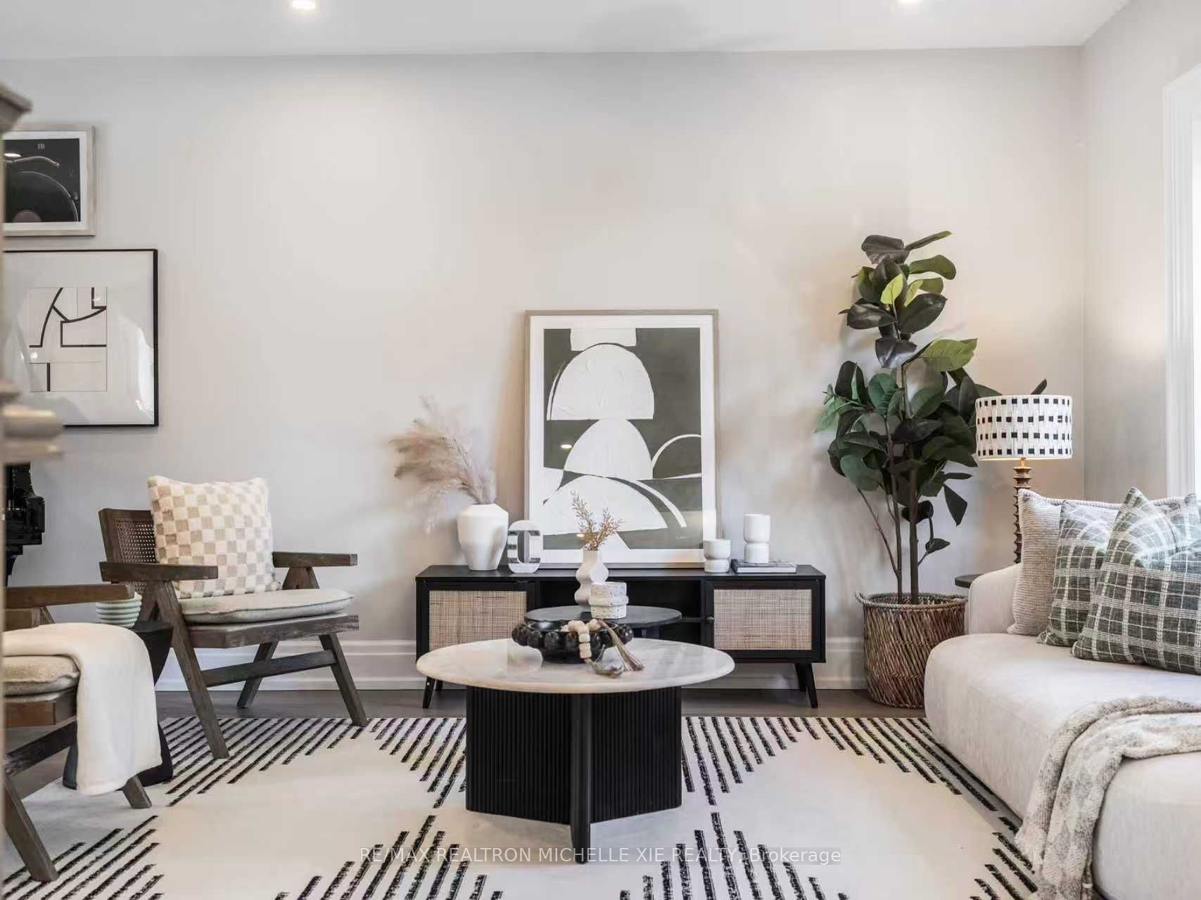 Additional image 2 of 15 Strathallan Boulevard, Toronto, ON, M5N 1S8