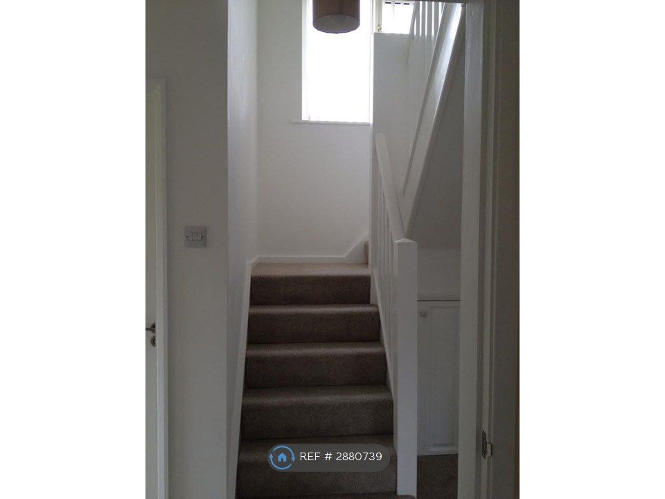Additional image 3 of 2 bed flat to rentScotter Road, Scunthorpe DN15