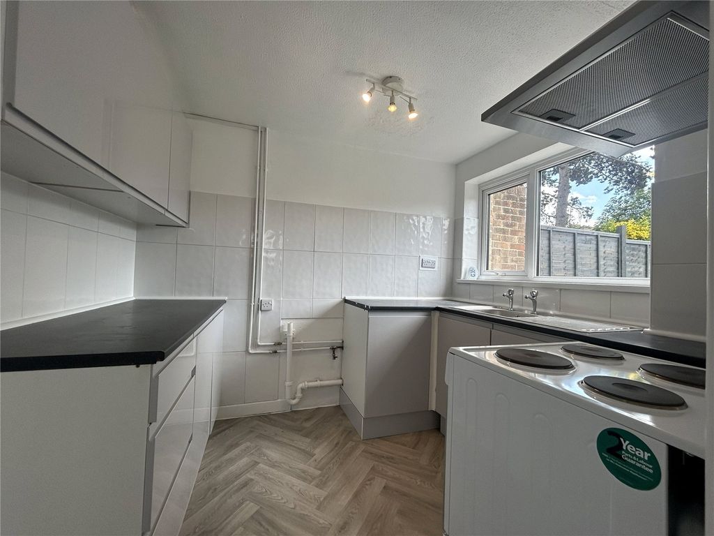 Additional image 4 of 3 bed end terrace house to rentLudlow Close, Bridgwater, Somerset TA6