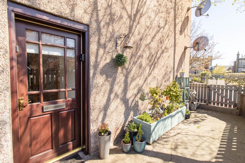 Additional image 5 of 2 bed flat for salePanmure Place, Montrose DD10