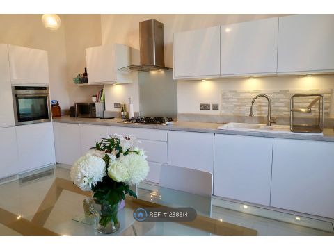 Parkside Terrace, Edinburgh EH16