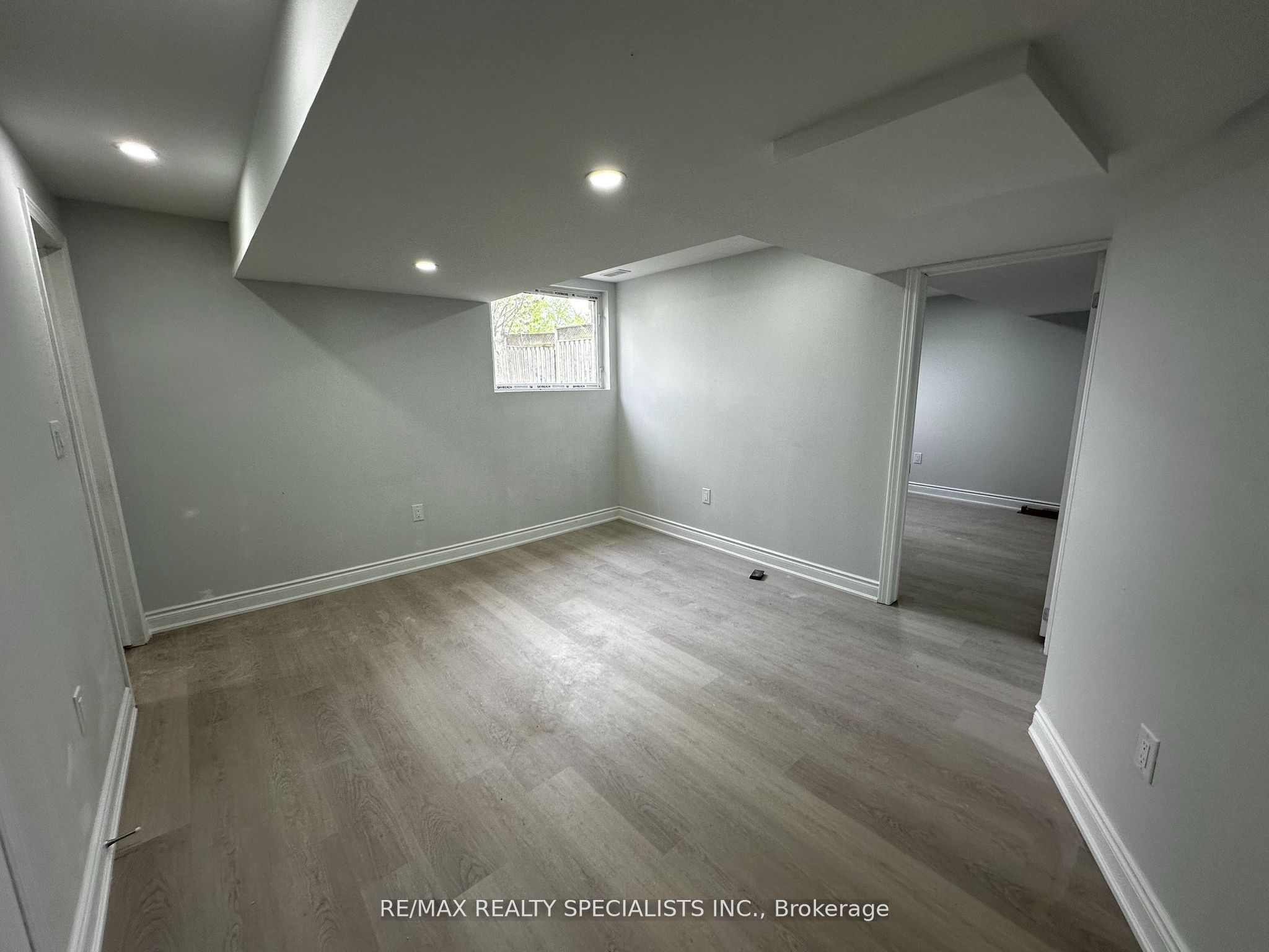 Lower-43 Earlsbridge Boulevard, Brampton, ON, L7A 2L8 photo 4