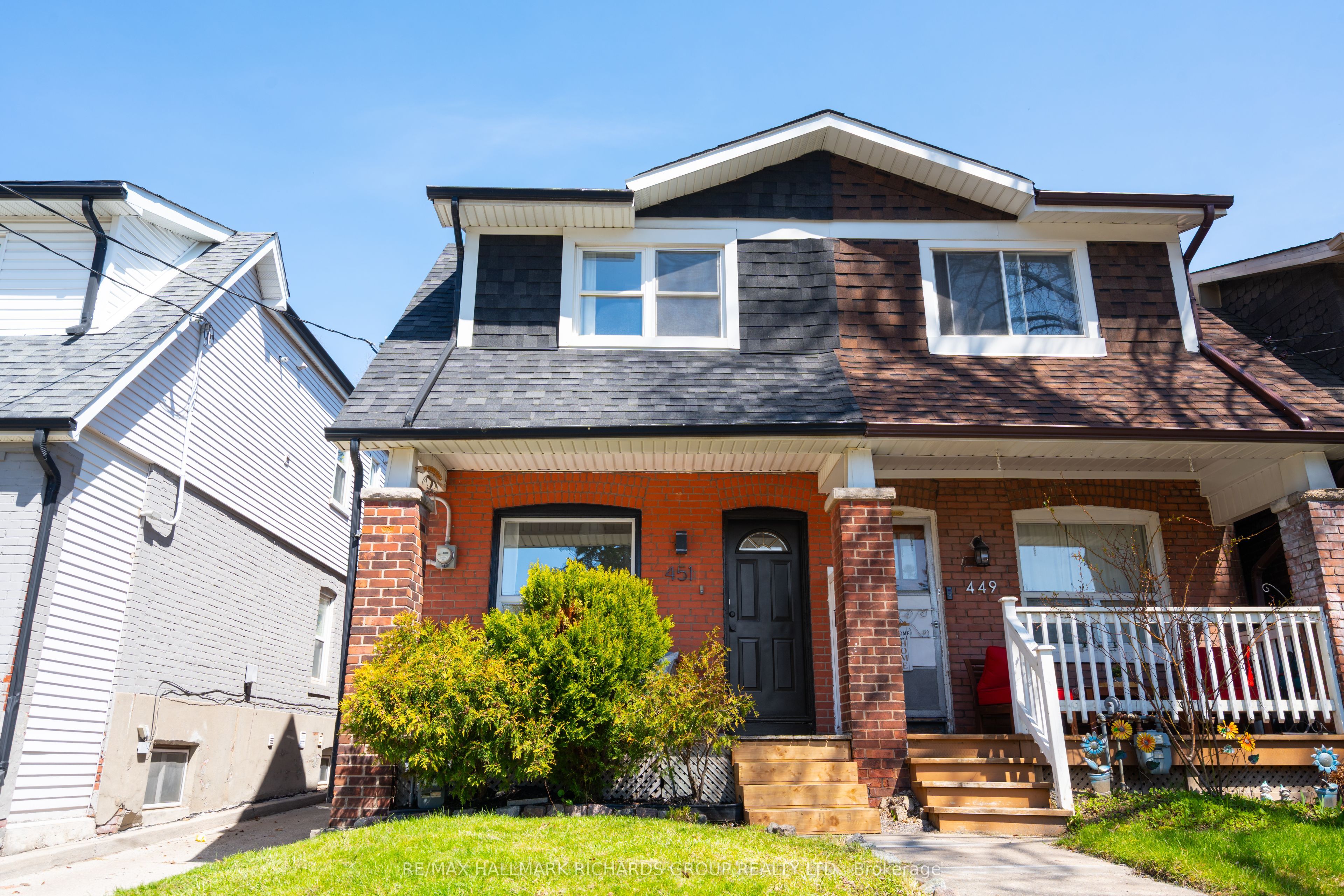 451 Ashdale Avenue, Toronto, ON, M4L 2Z3