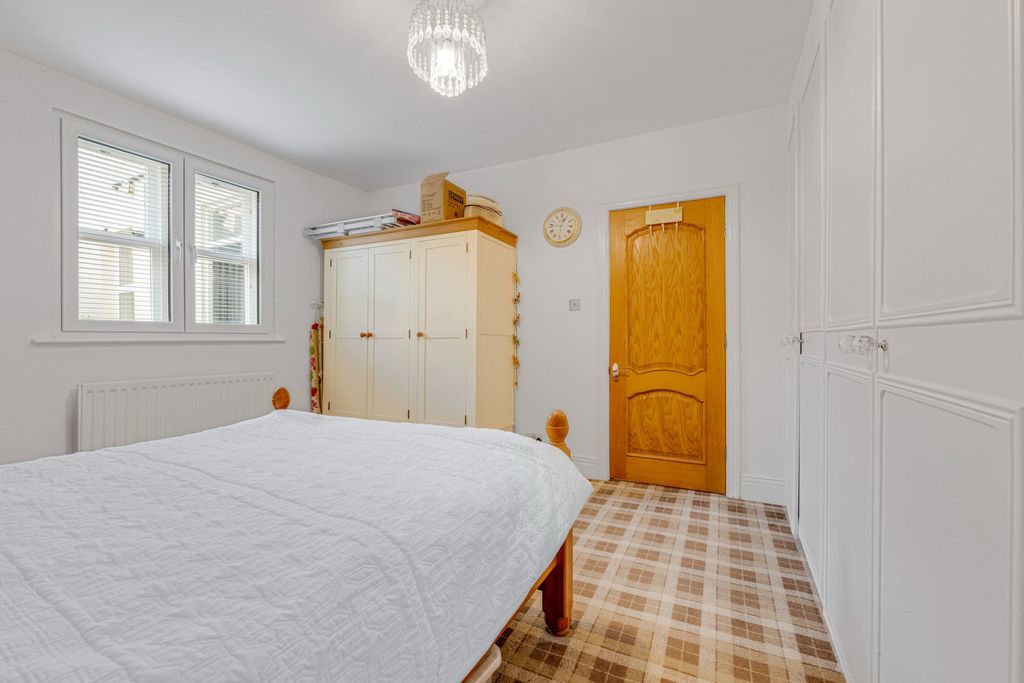 Additional image 10 of 2 bed flat for salePethgate Court, Castle Square, Morpeth NE61