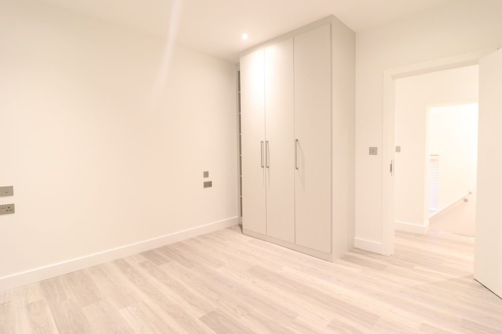Additional image 12 of 4 bed detached house to rentAylesbury Road, Wing, Leighton Buzzard, Buckinghamshire LU7