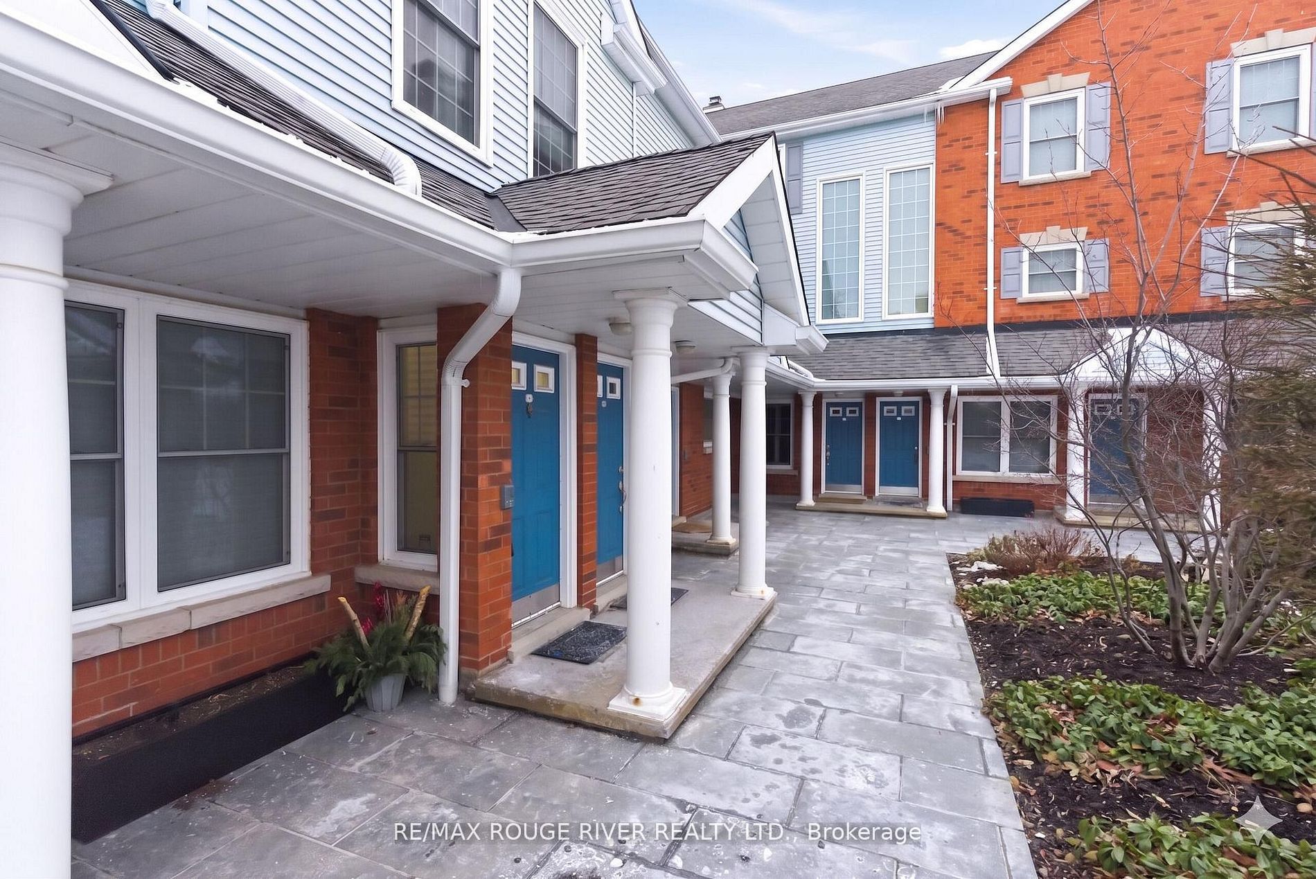 E2-1665 Nash Road, Clarington, ON, L1E 1S8
