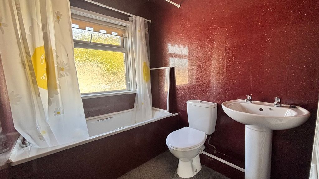 Additional image 10 of 3 bed semi-detached house to rentJersey Street, Port Talbot SA13