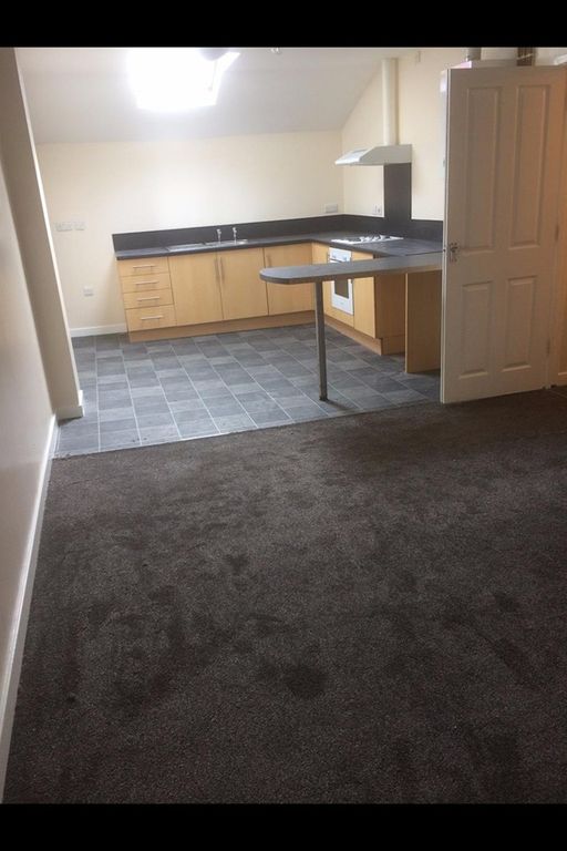 Additional image 9 of 3 bed flat to rentDimond Street, Pembroke Dock SA72