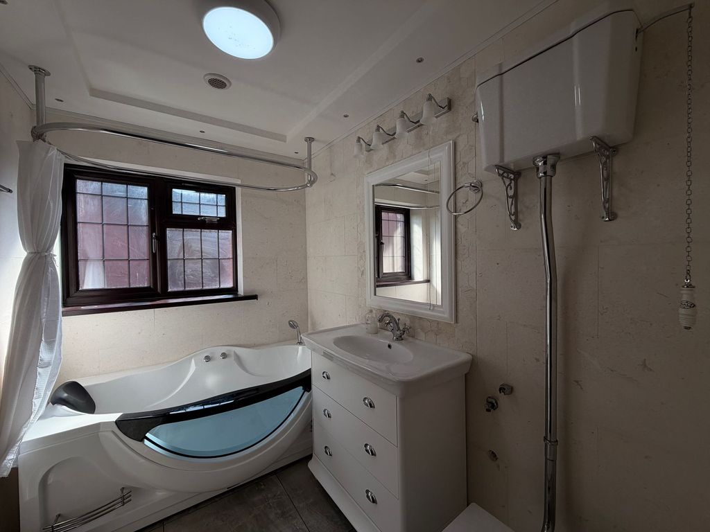 Additional image 41 of 4 bed detached house to rentOldacre Close, Sutton Coldfield B76