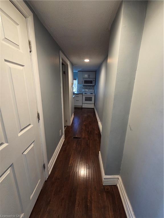 Additional image 3 of 2-2021 Edinburgh Drive, Burlington, ON, L7R 2C8