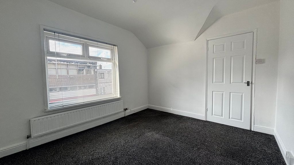Additional image 7 of 3 bed semi-detached house to rentJersey Street, Port Talbot SA13