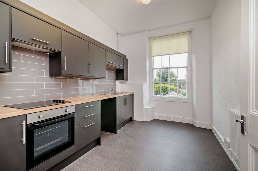 Additional image 5 of 3 bed flat to rentMaryport Street, Usk NP15