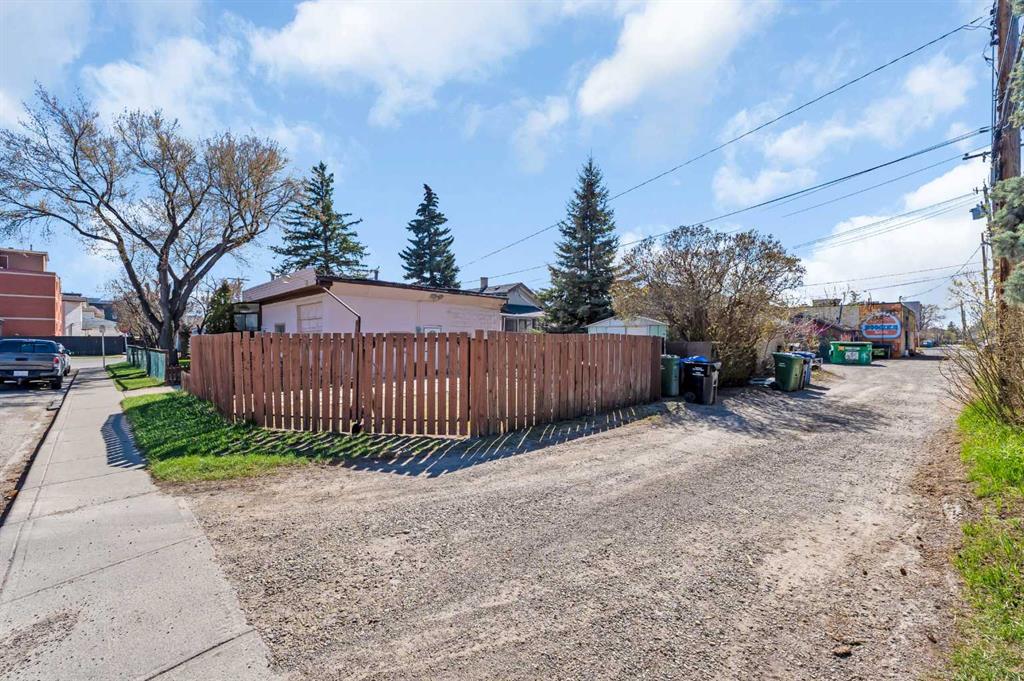 Additional image 5 of 426 8 Avenue NE, Calgary, AB, T2E0R2