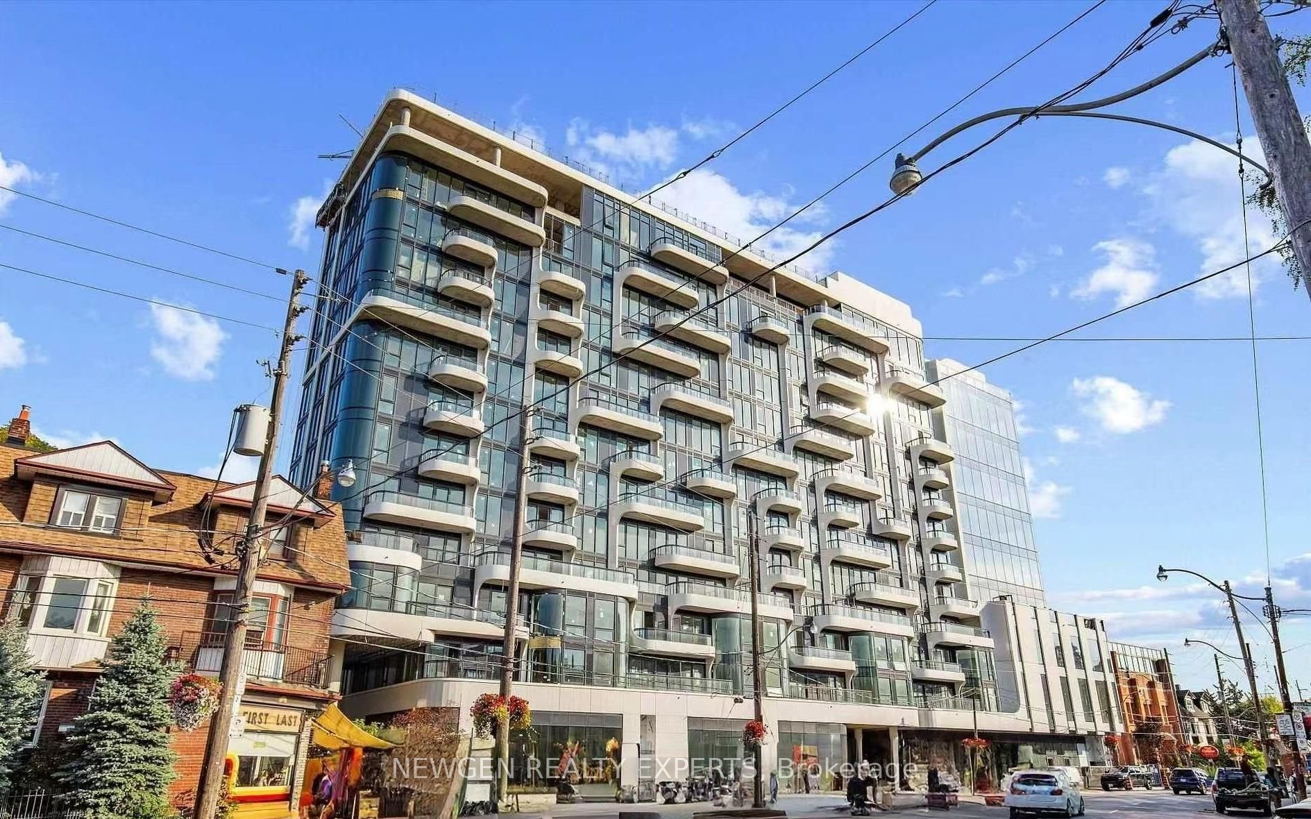 301-322 Dupont Street, Toronto, ON, M5R 0E3