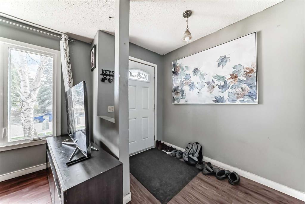 Additional image 4 of 4 Fonda Crescent SE, Calgary, AB, T2A 5S6