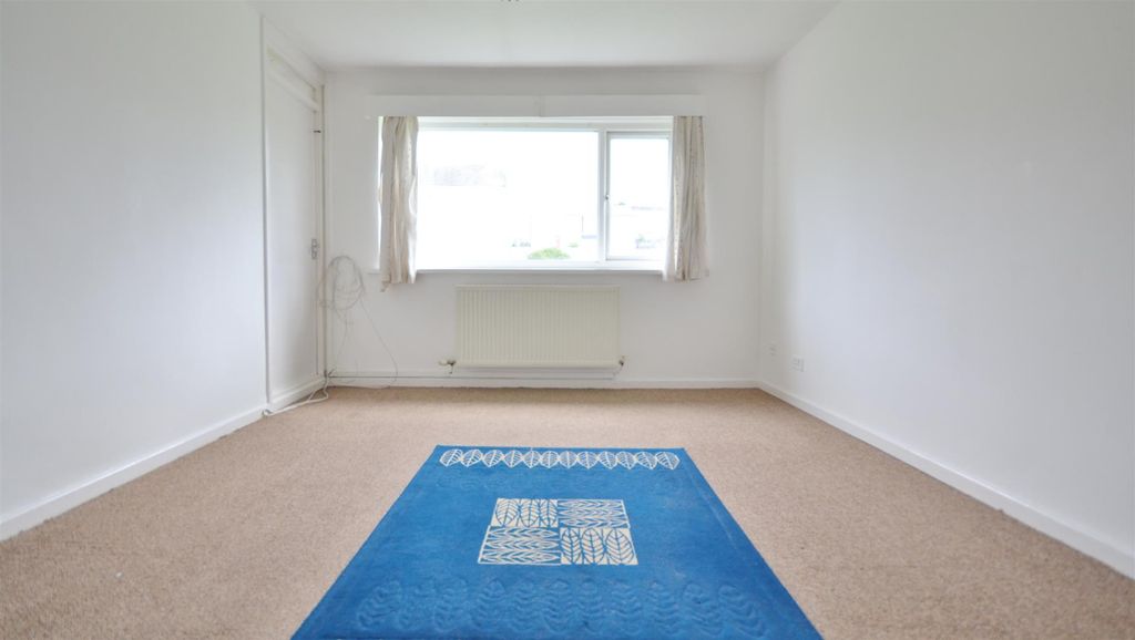 Additional image 3 of 2 bed flat to rentCurlew Close, Haverfordwest SA61
